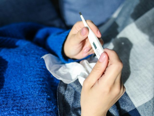 Diferențele dintre gripă și răceală: simptome și tratamente