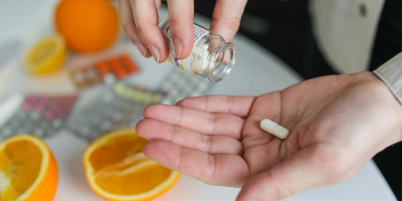 Rolul vitaminelor și suplimentelor în menținerea sănătății pe termen lung.